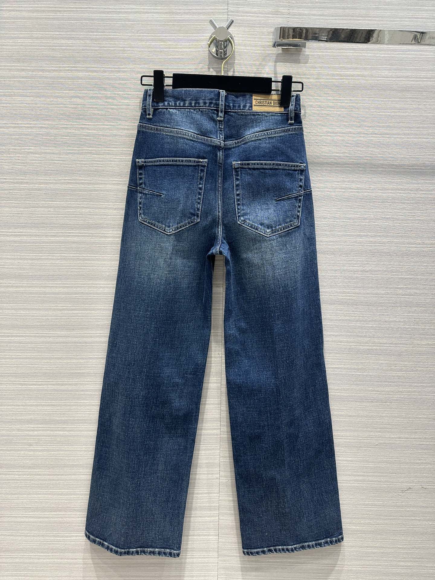 迪D家-2403 24春夏新品直筒牛仔褲