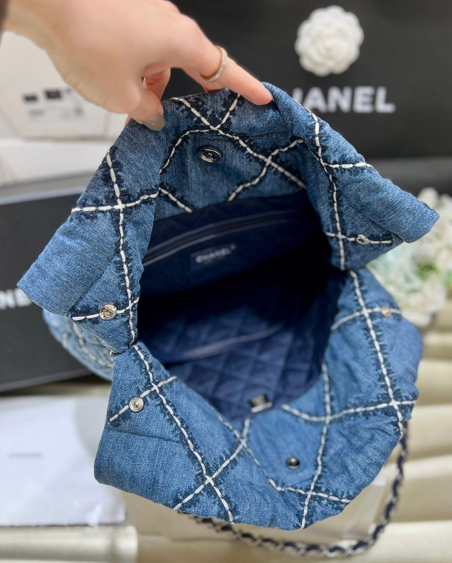 小香家-春夏新款 Chanel 22號手袋 菱格紋縫線牛仔布