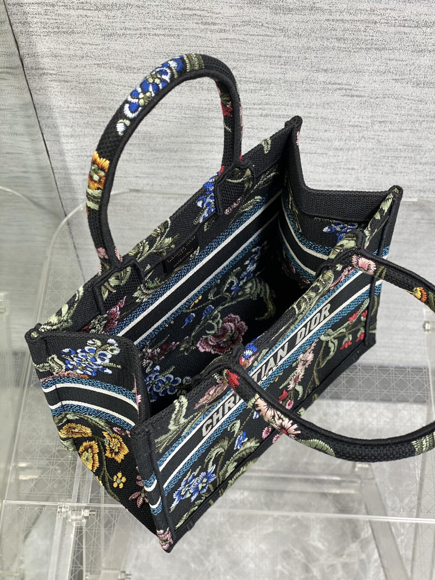 迪D家 Book Tote 刺繡字母黑色 小號26.5cm