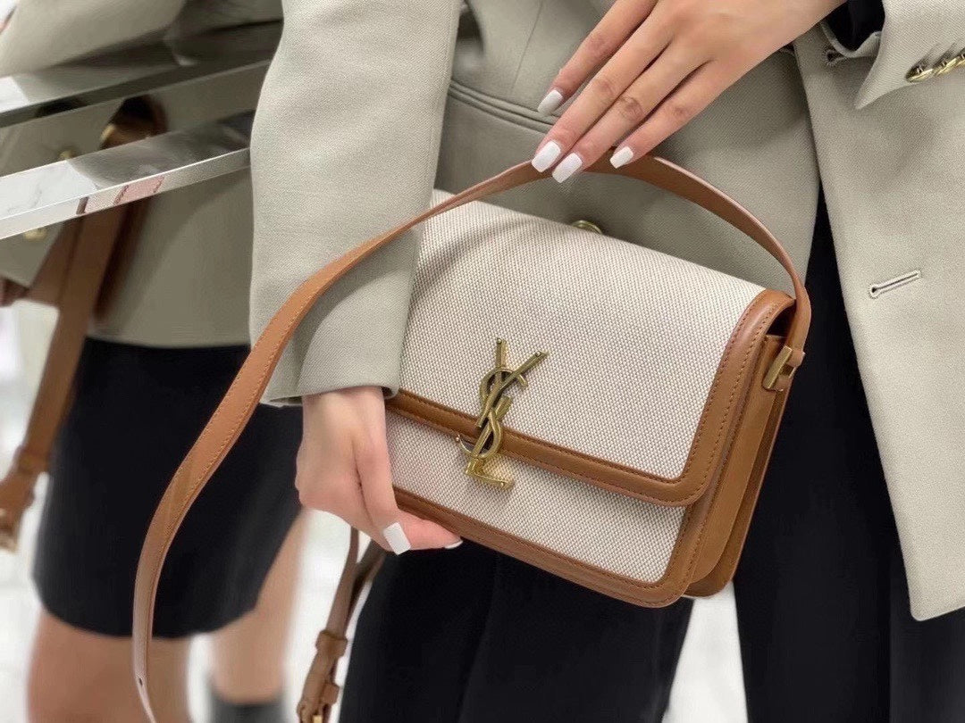 聖Y羅-BOX SAINT LAURENT 豆腐包 大號 棉麻米色 上身圖