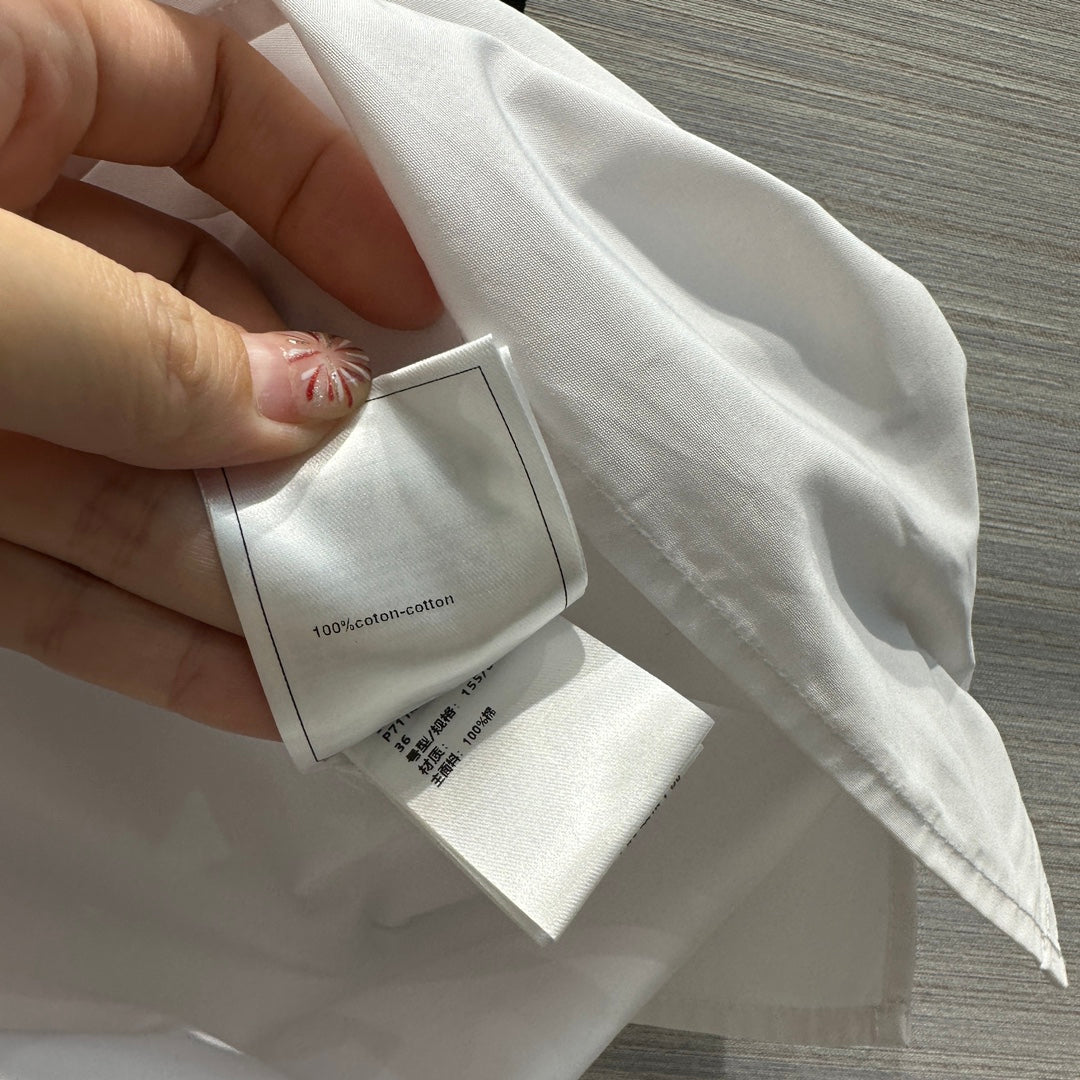小香家-2403 早春新品coco雙C織帶腰白色小熱褲