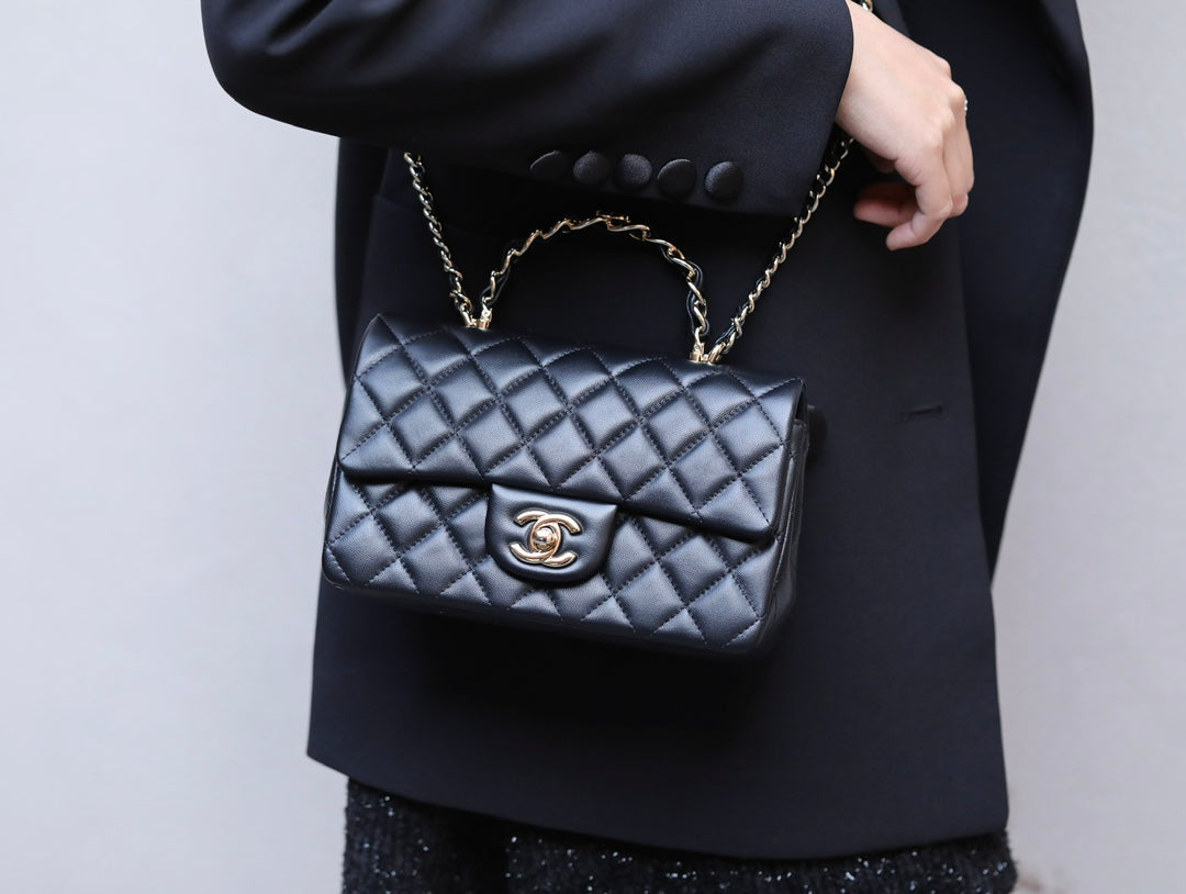 小香家-Chanel CF Mini 經典皮革穿繞雙c Logo 黑色