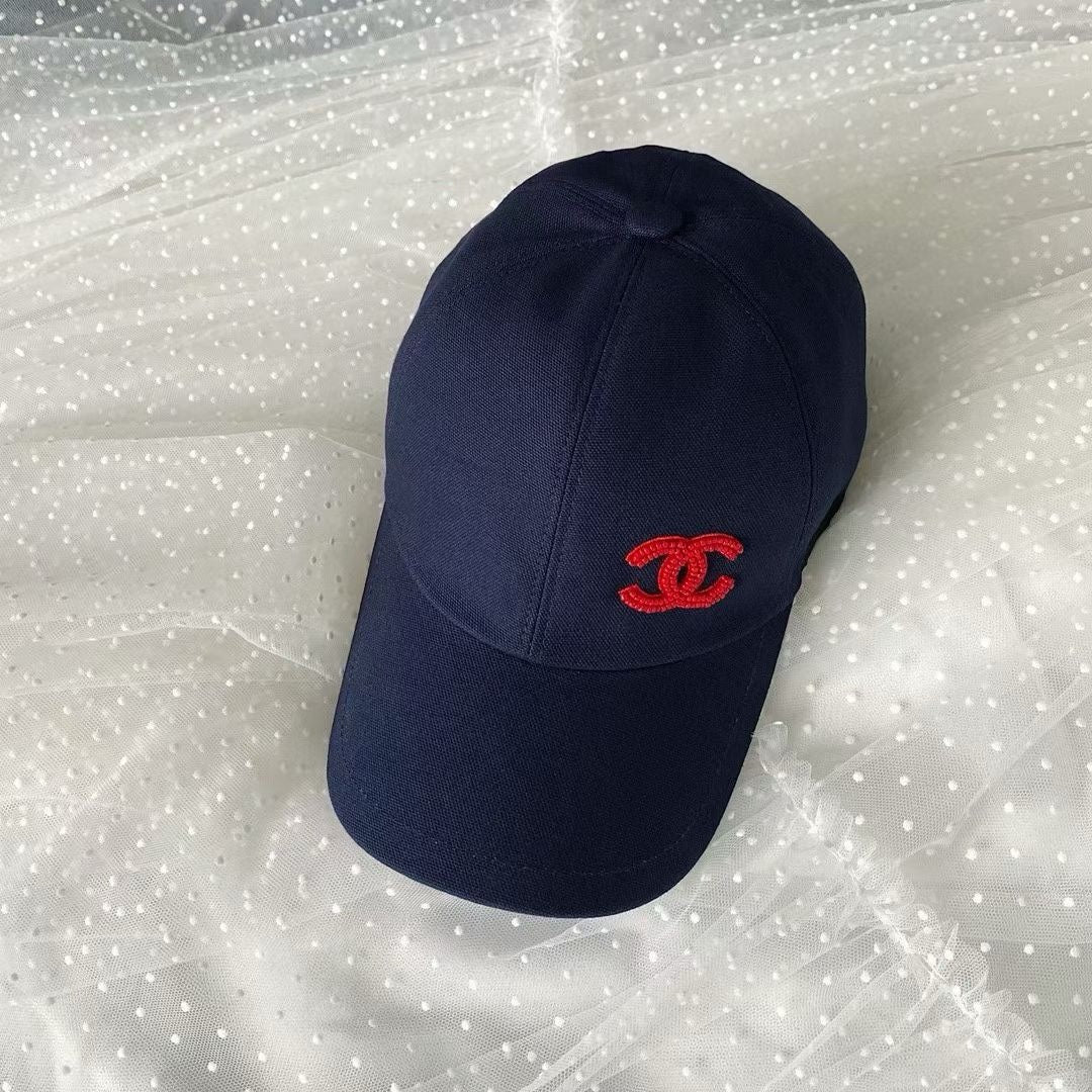 小香家-簡約刺繡Logo帆布棒球帽 藍色