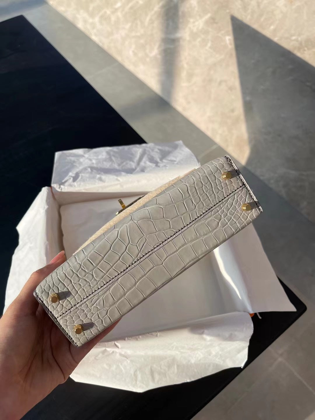 小愛款-Kelly Mini 2代 霧面鱷魚 珍珠灰拼黑色 金扣
