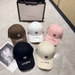 小香家-2023新款專櫃款刺繡棒球帽 白色