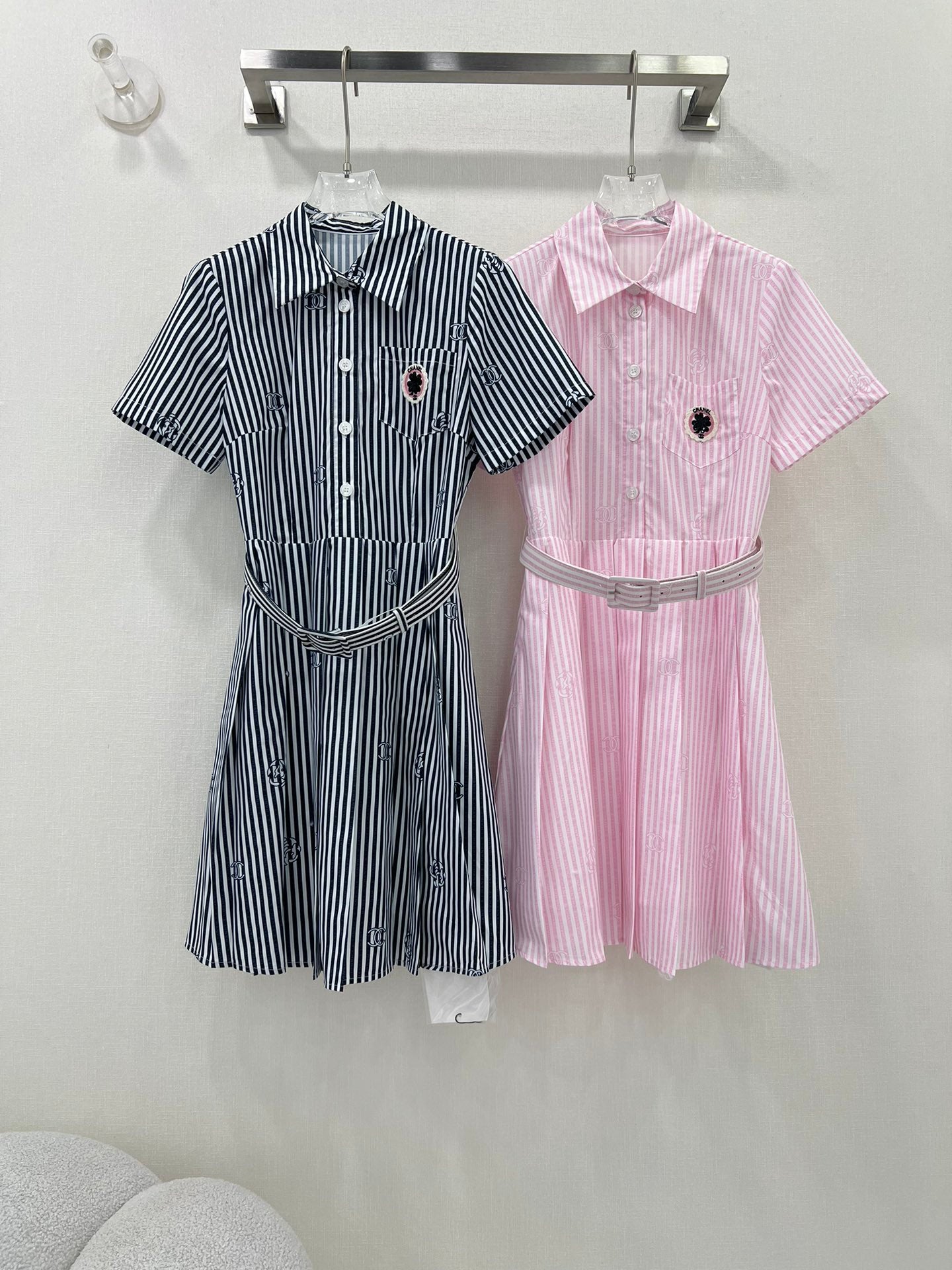 小香家-2404 24春夏新款印花珠片短袖連身裙 粉色