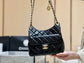 小香家-Chanel Hobo 23c早春款 油蠟皮黑色 大號