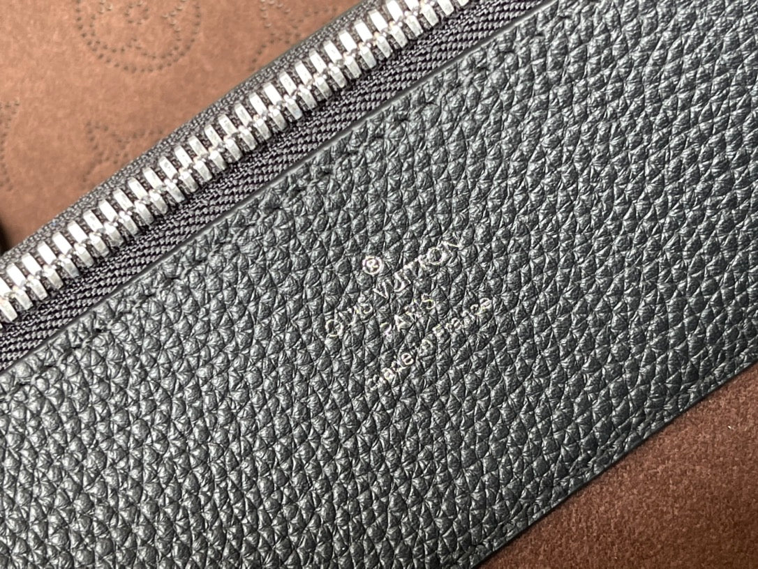 M59200 路L家-Bella Tote 手袋 黑色