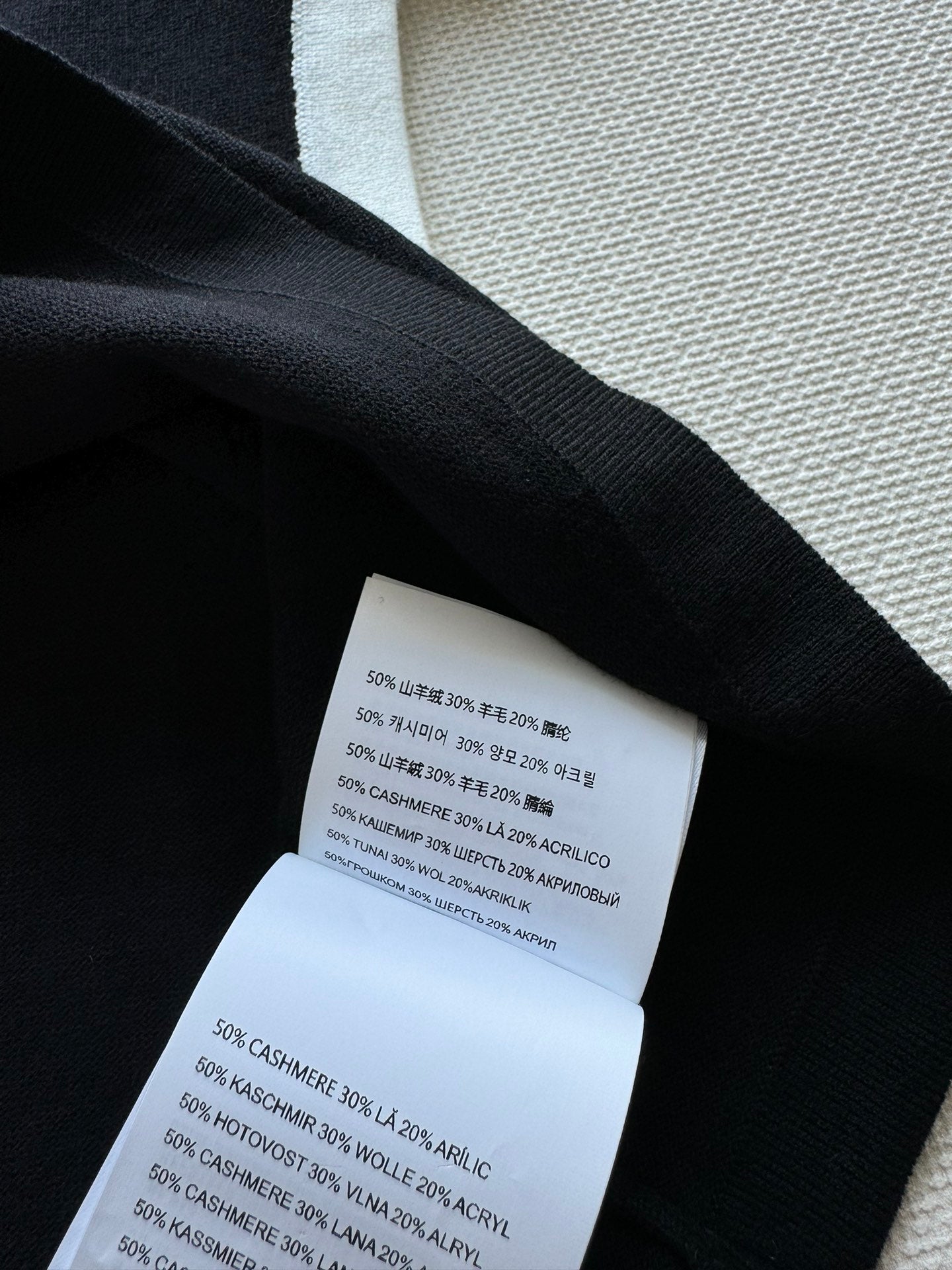 穆M家-2404 24SS春夏新款拼色短背心 黑色