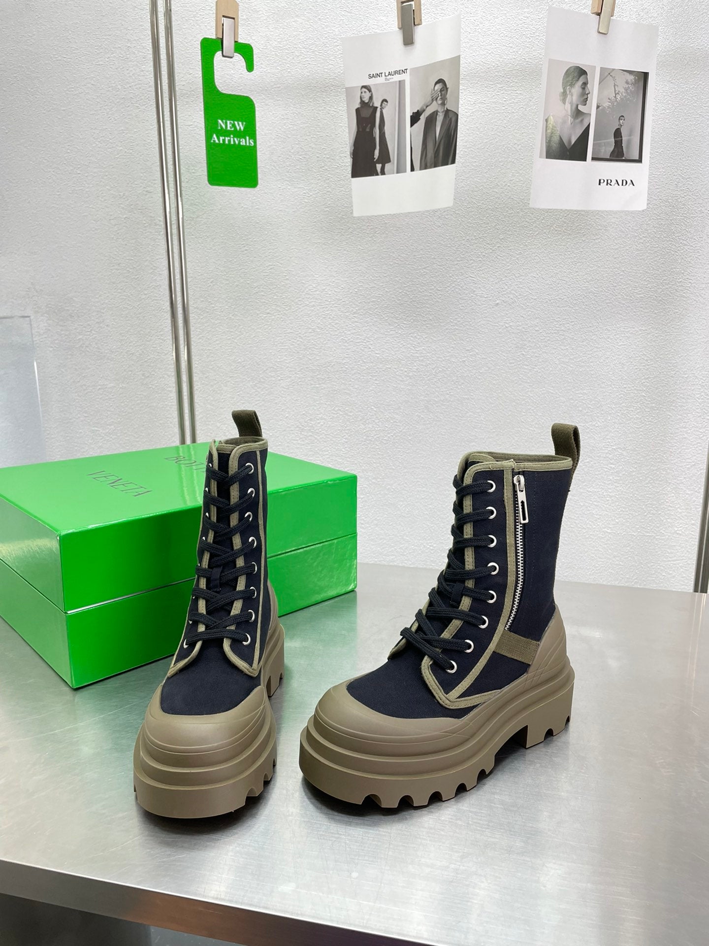 B編織-2023新款 馬丁靴 軍綠色 男女同款