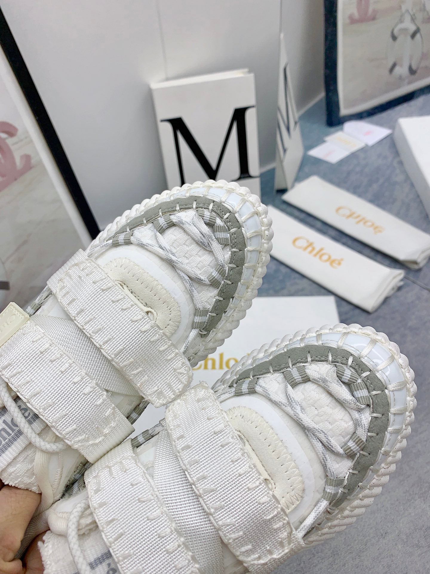 克羅C-Nama sneaker彩虹系列 魔鬼氈運動鞋 白色