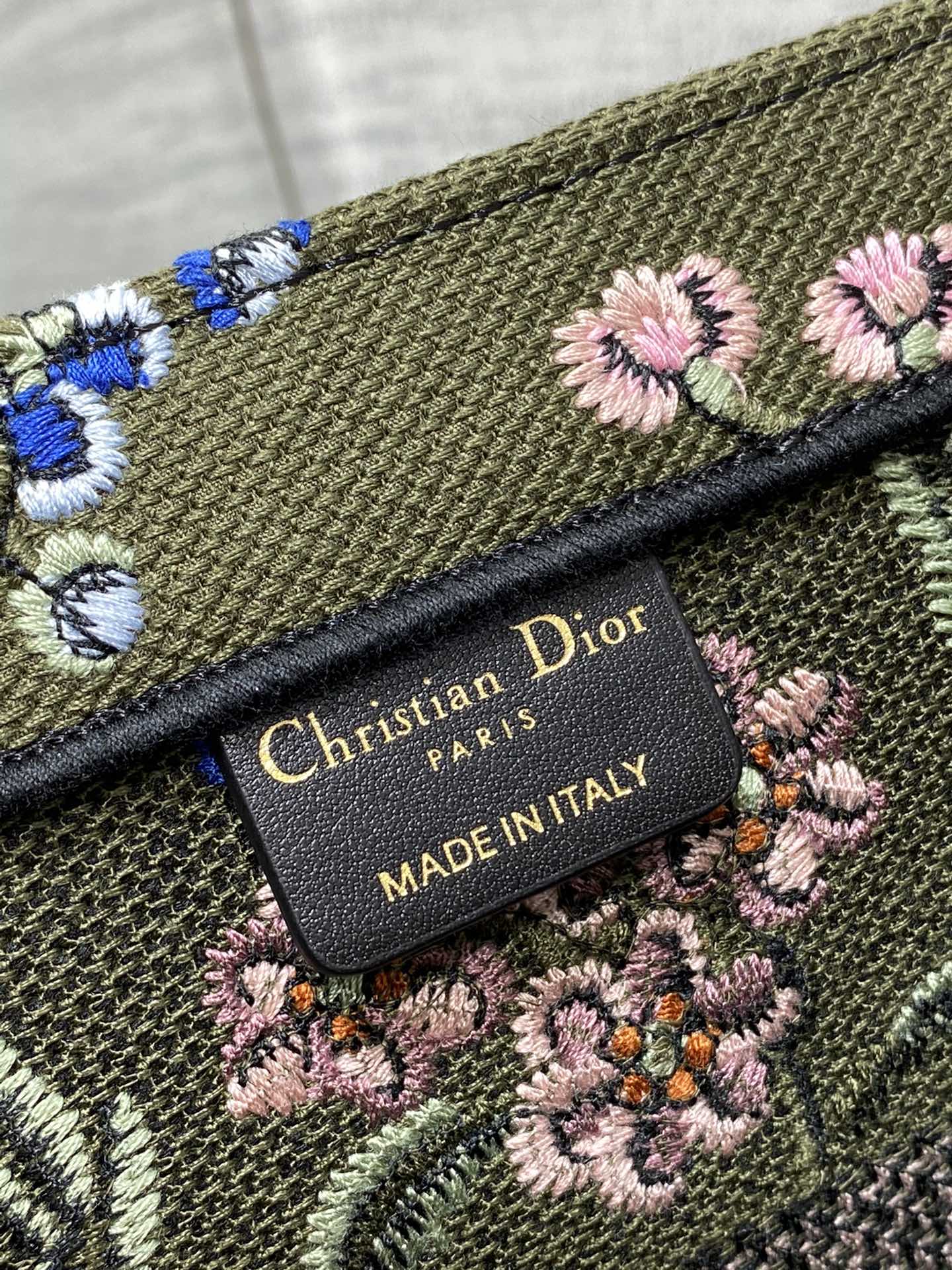 迪D家 Book Tote 刺繡字母軍綠花 中號36.5cm