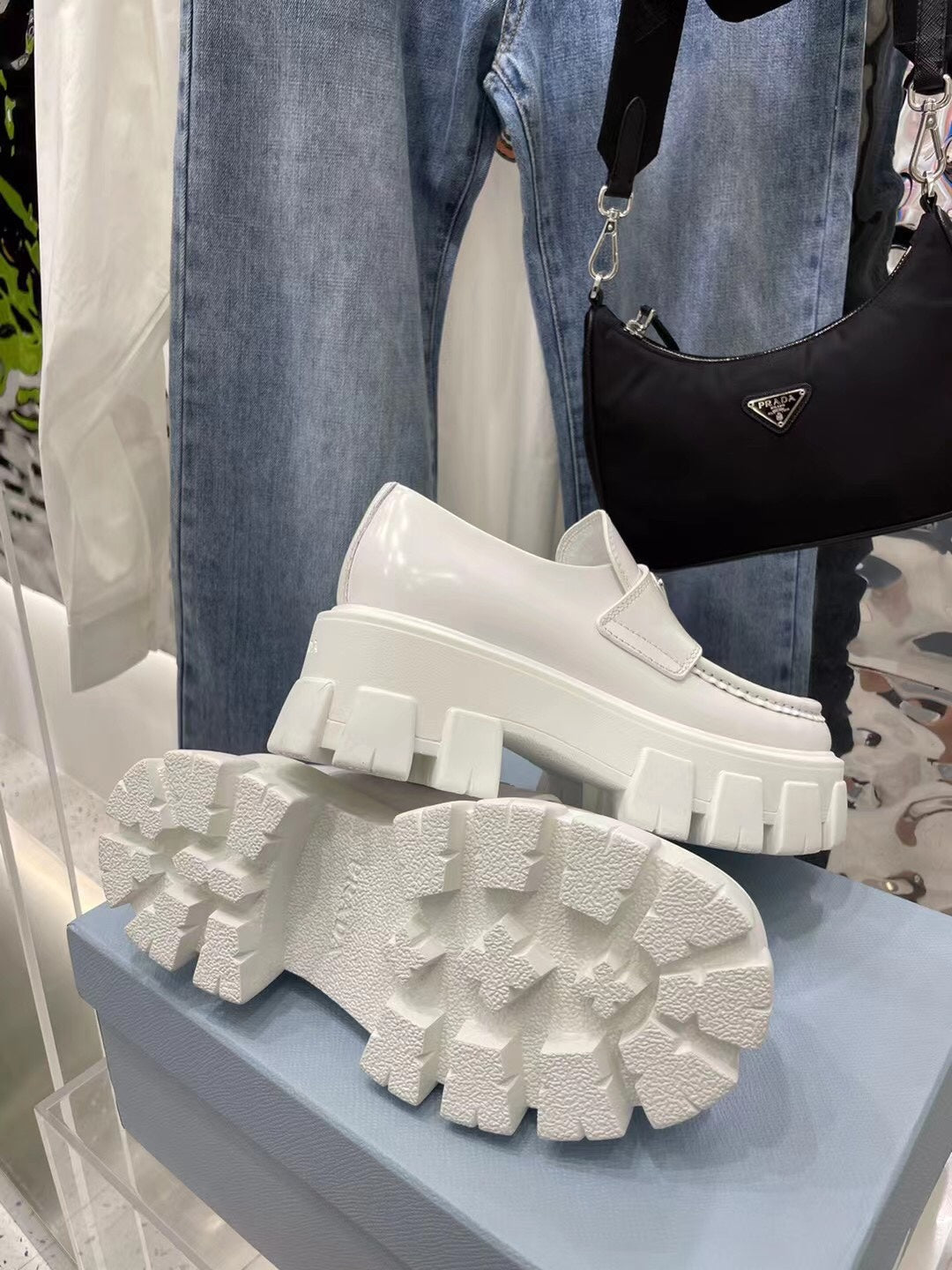 普P家-2024厚底樂福鞋 白色