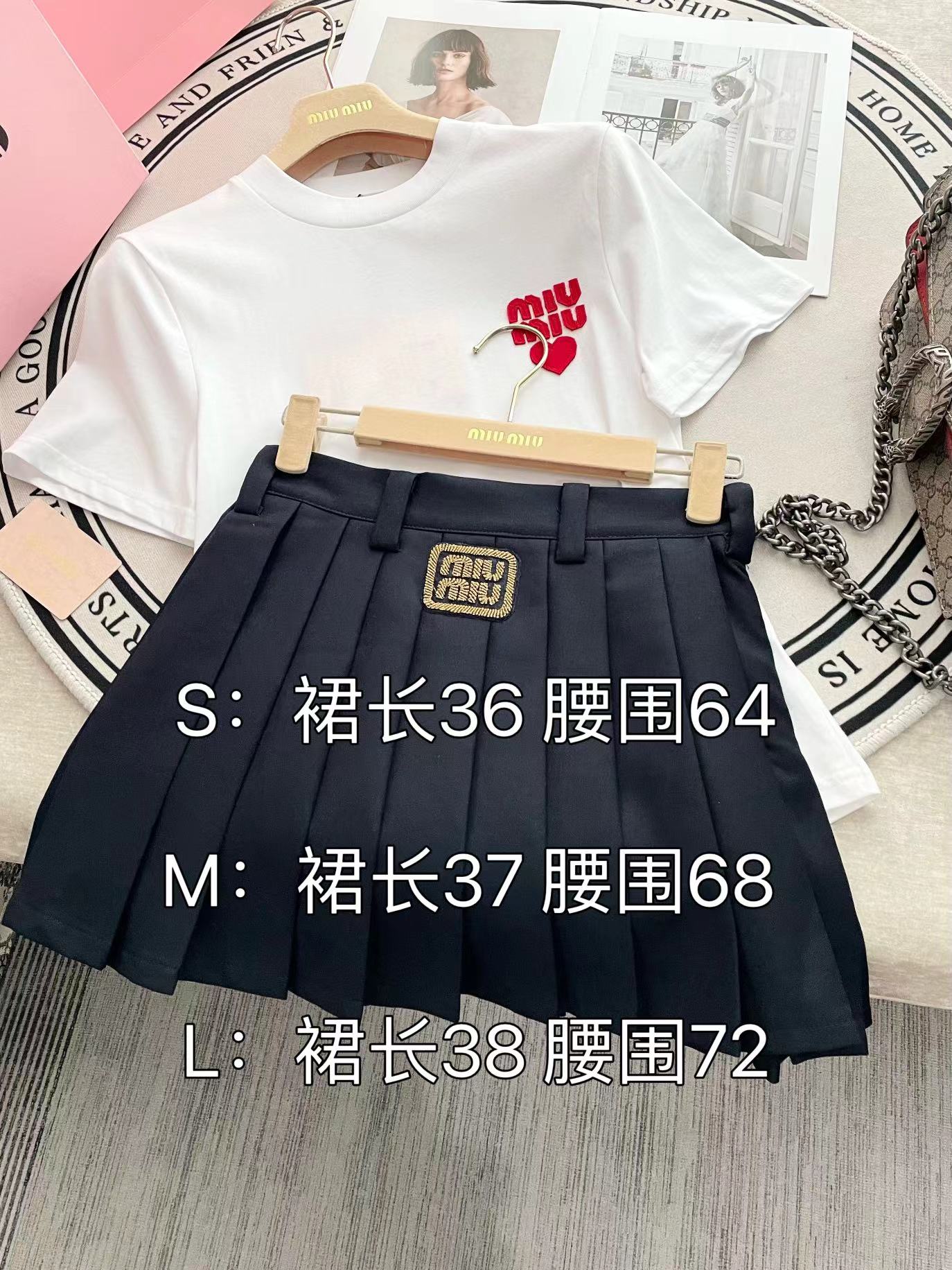 穆M家-2404  金線刺繡A字短裙