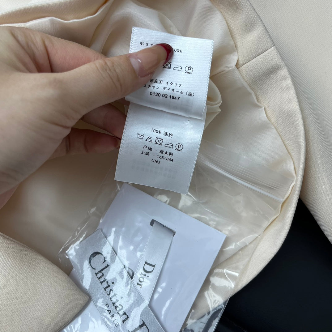 迪D家-2403 24新品上架立領西裝小外套 杏色