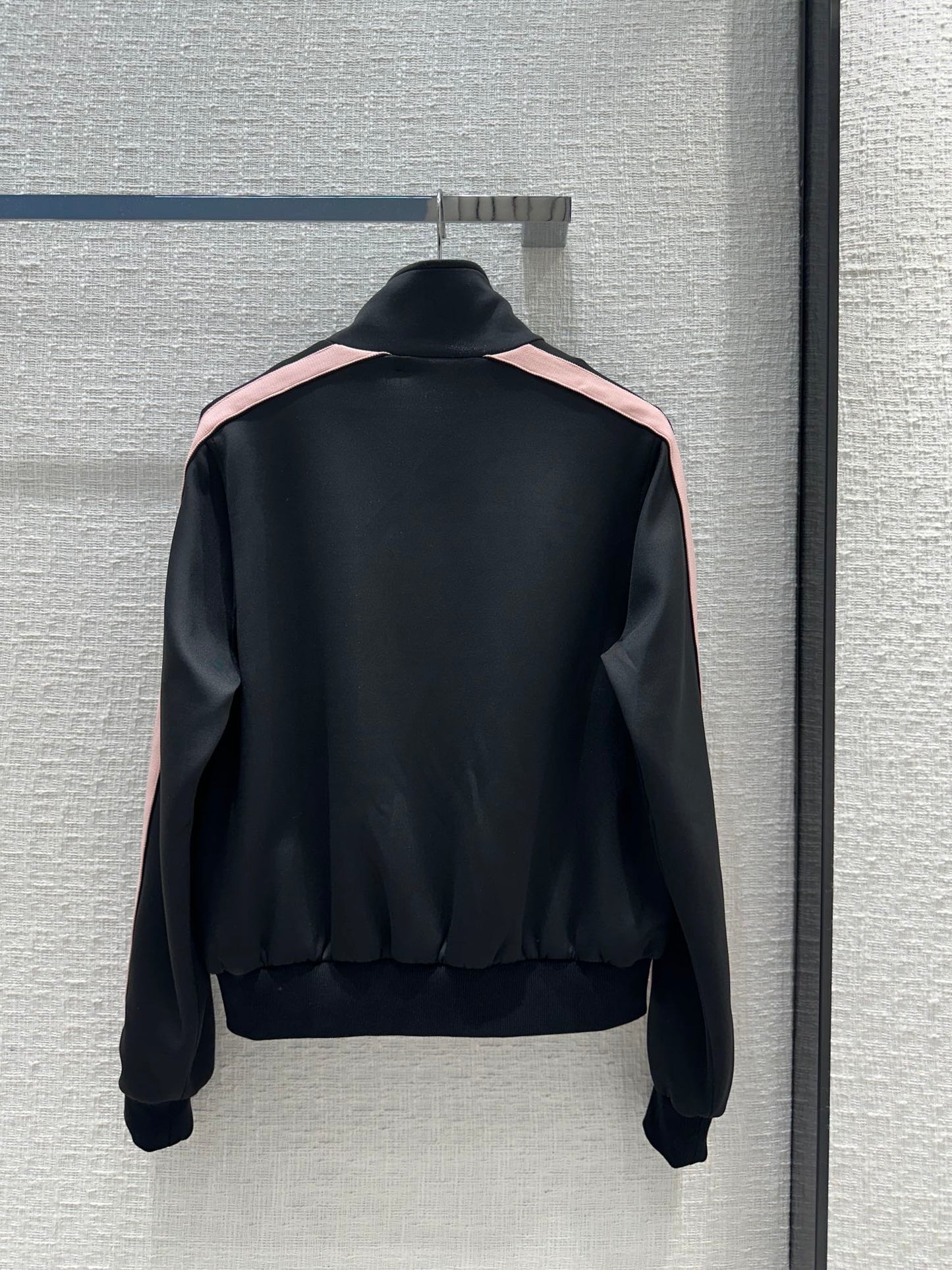 賽C家-2403 24早春新品粉條拼邊黑色學院風套裝