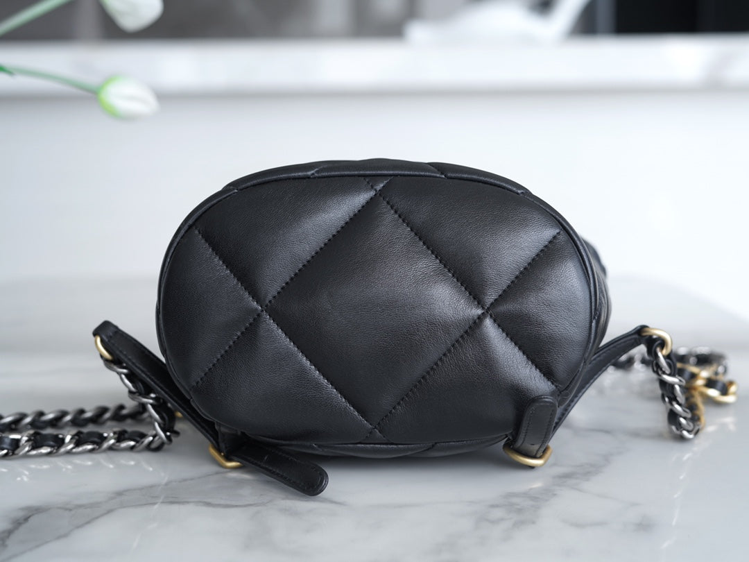 小香家- Chanel 24C 19bag 雙肩後背包 黑色