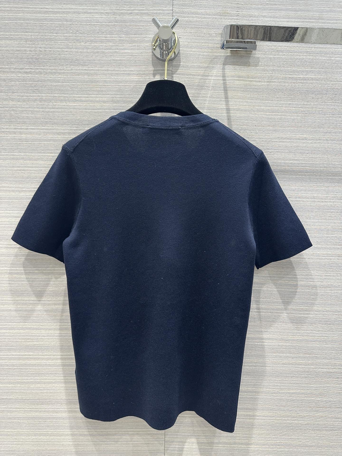 迪D家-2403 24春夏新品經典針織上衣