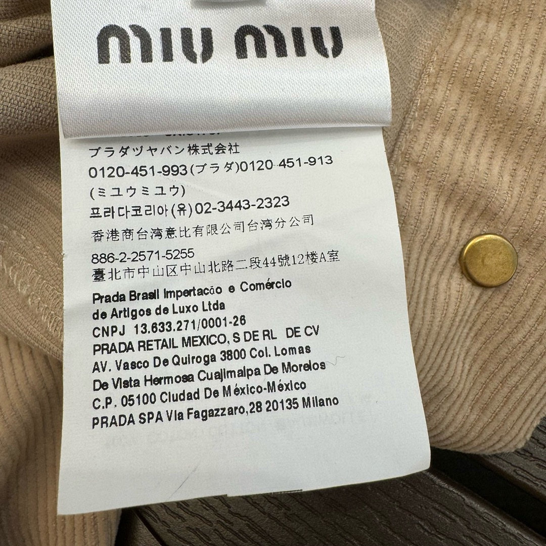 穆Ｍ家-2404 24春夏新款logo標誌溫柔燈芯絨短外套