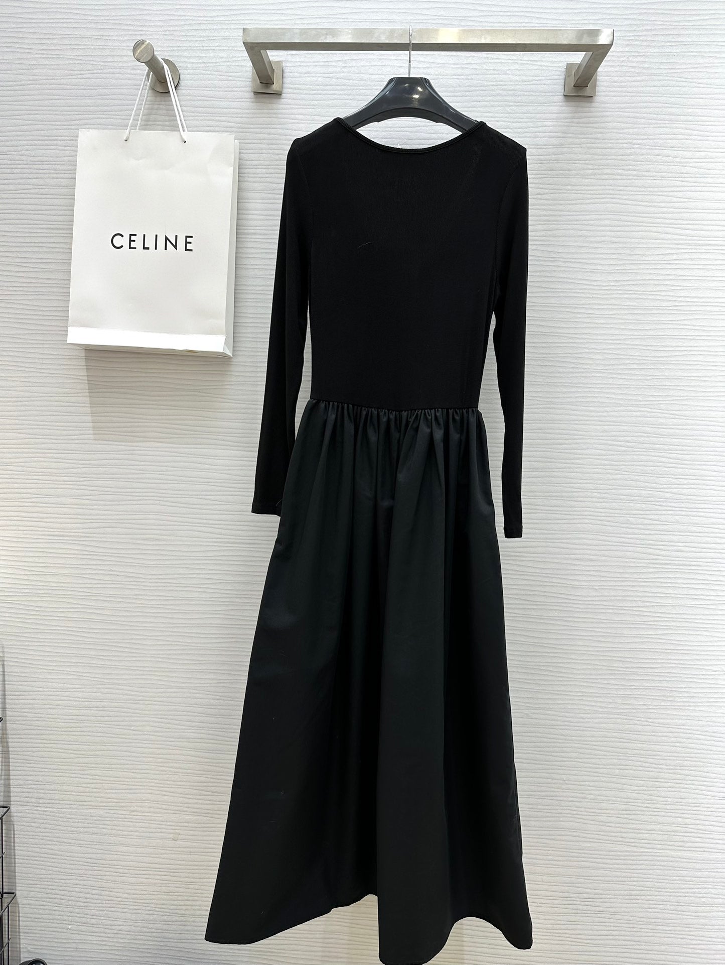 賽C家-2404 24春夏新款U領連身裙