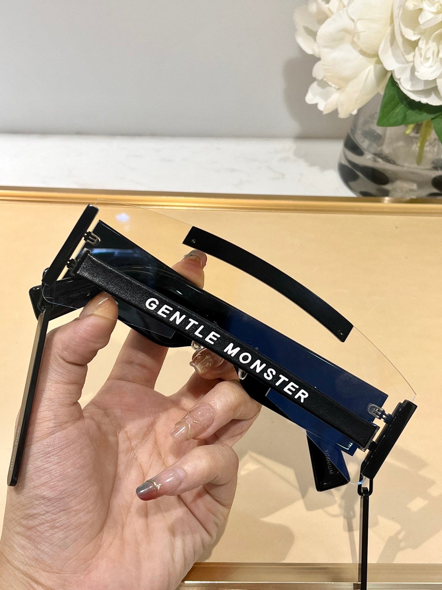 GENTLE-墨鏡 144-0-132 黑色
