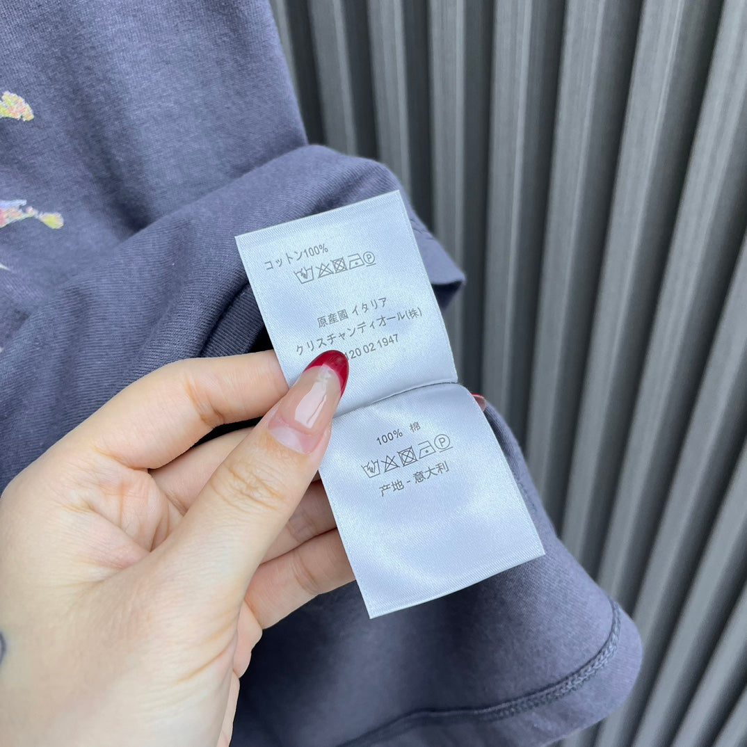 迪D家-2403 24新品上架圓領太陽印花TEE 藍色