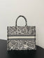 迪D家 Book Tote SUMMER 23 白色 大號41.5cm