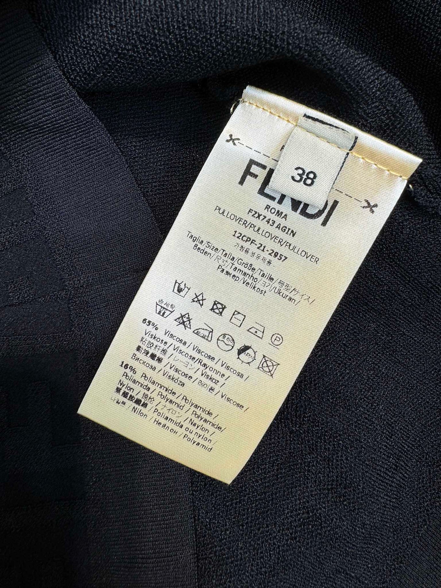 芬F家-2403 雙F立體字母針織短袖 黑色