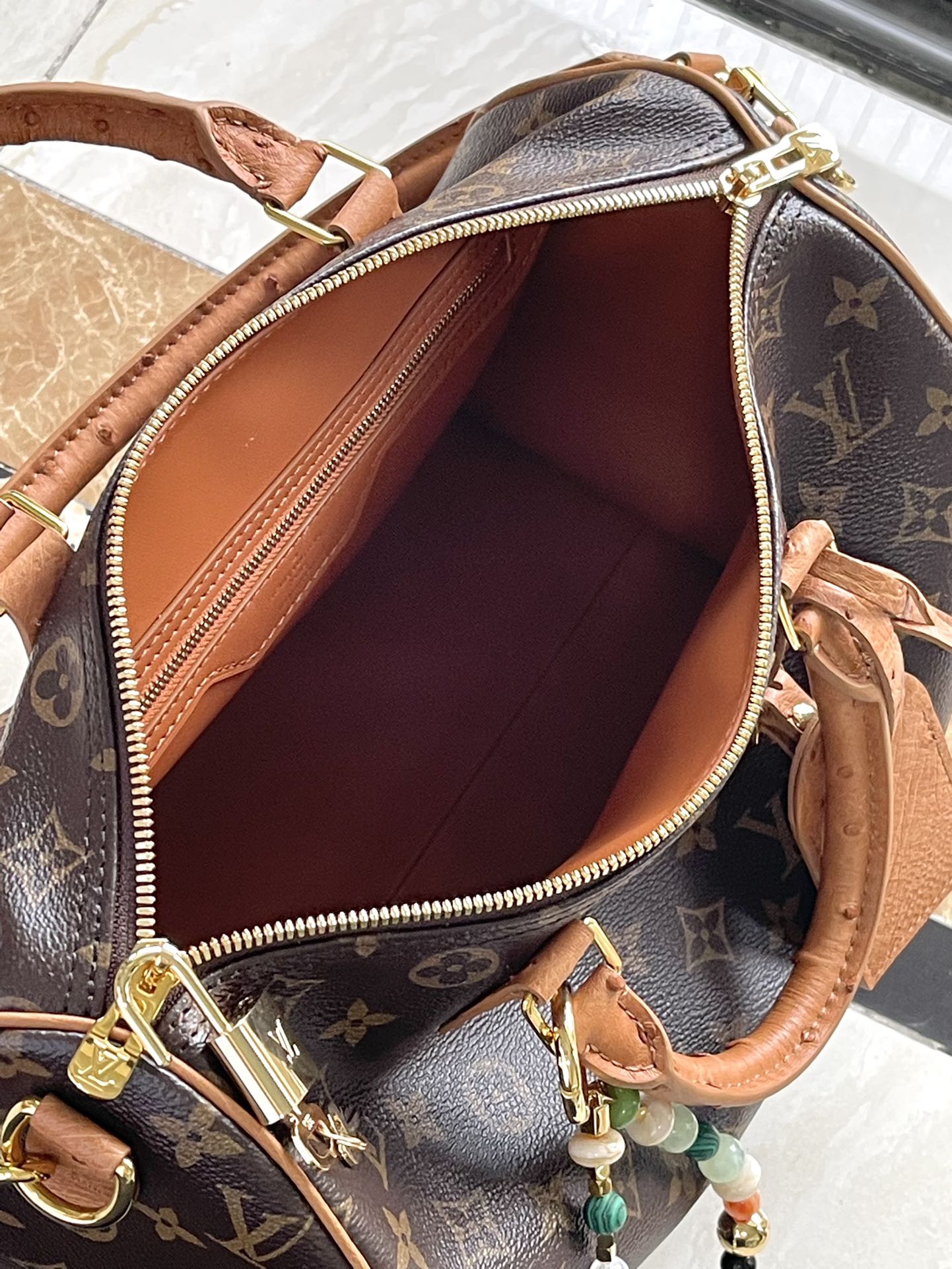 路L家-N87212 Speedy Soft 30 Dark手袋 淺棕色