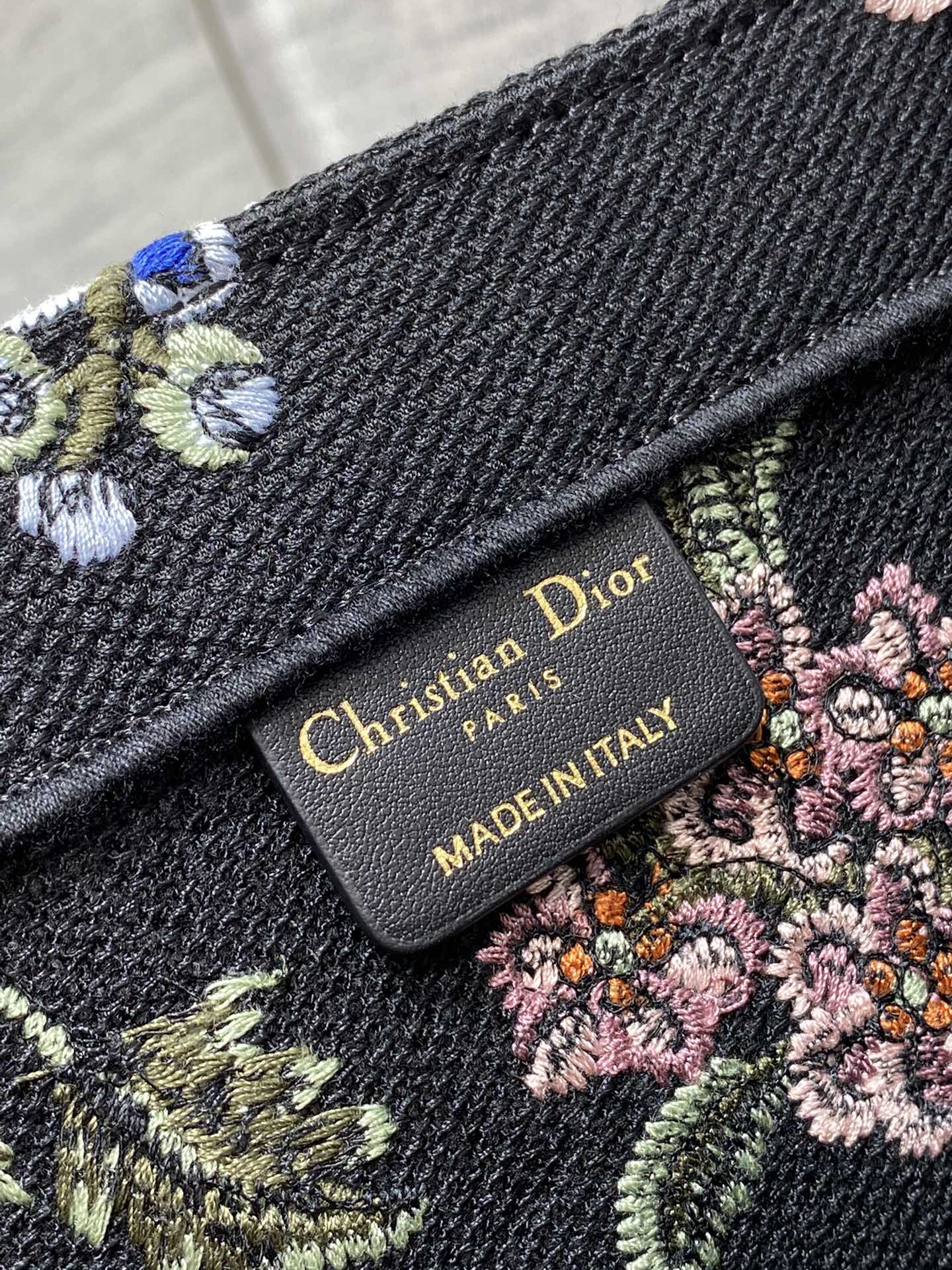 迪D家 Book Tote 刺繡字母黑色 大號41.5cm