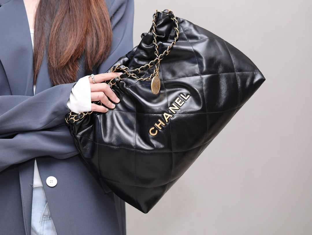 小香家-Chanel 22號手袋 橫版 黑金色
