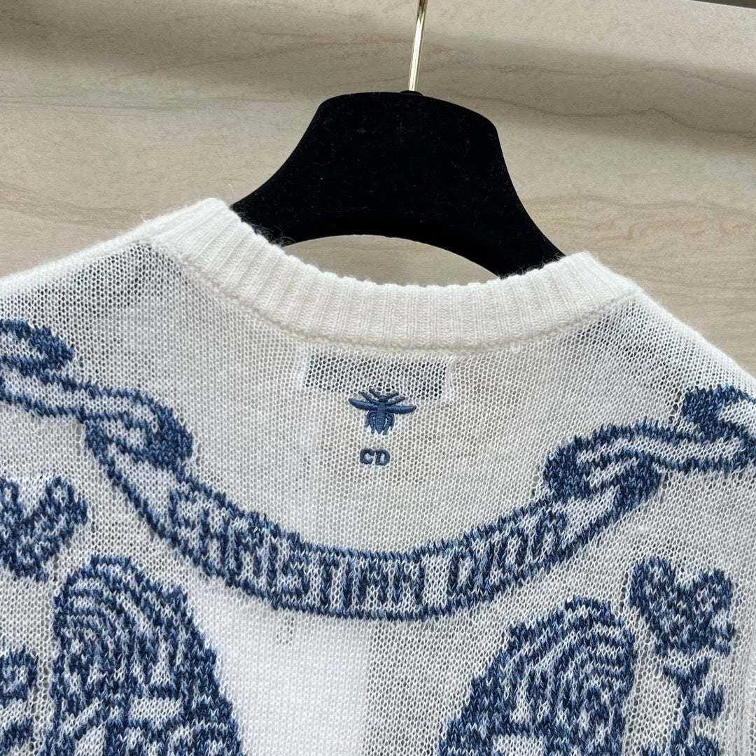 迪D家-2403 24早春新品重工蝴蝶花卉刺繡羊絨針織短袖上衣 白色