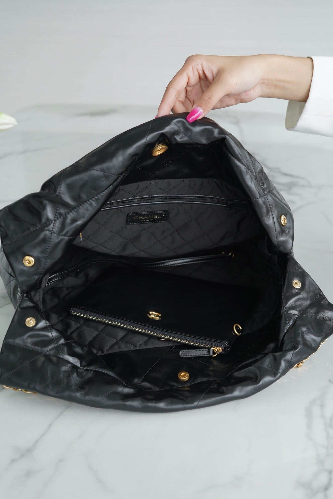 小香家-22P 22Bag 中號 黑色金扣