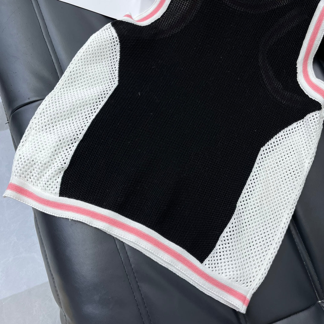 小香家-2403 24新品上架挖肩鏤空背心