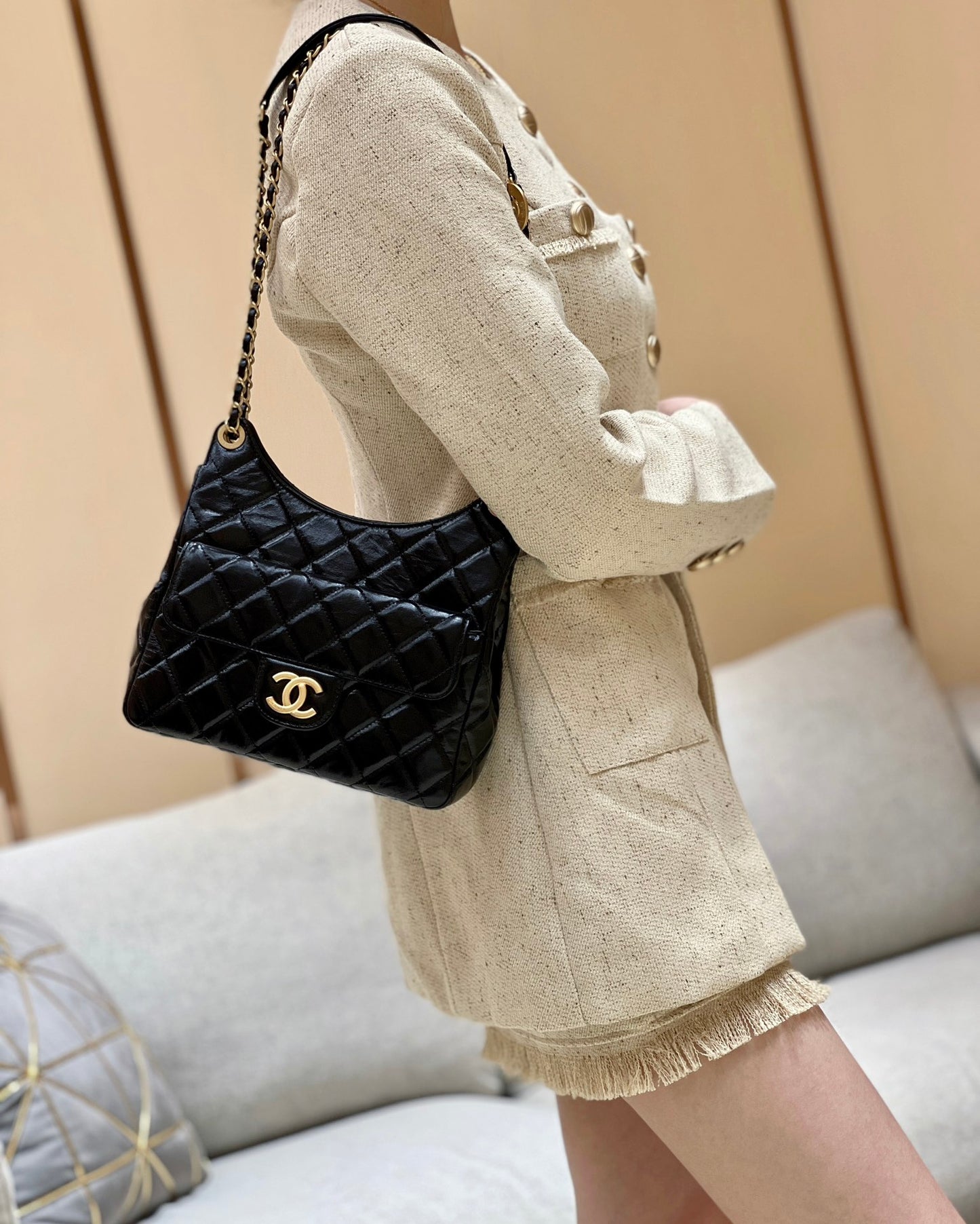 小香家-Chanel Hobo 23c早春款 油蠟皮黑色 大號
