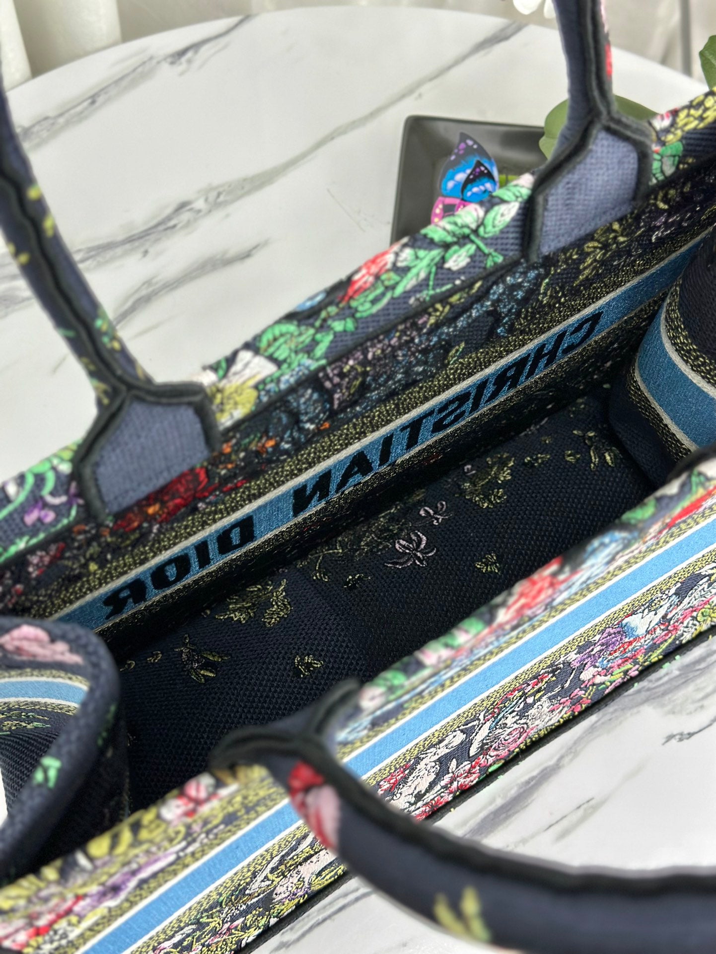 迪D家-Book Tote 黑花刺繡 中號