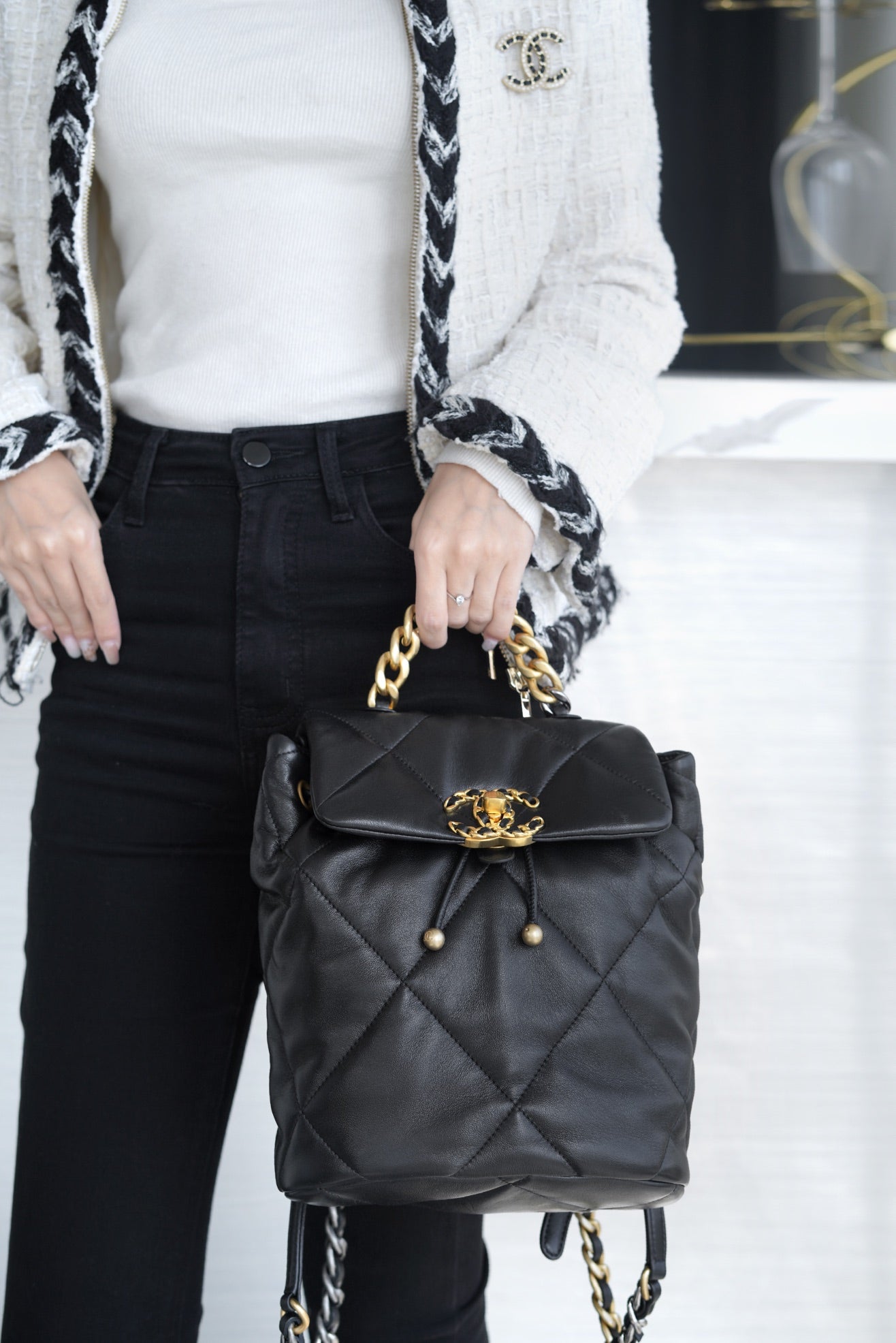 小香家- Chanel 24C 19bag 雙肩後背包 黑色