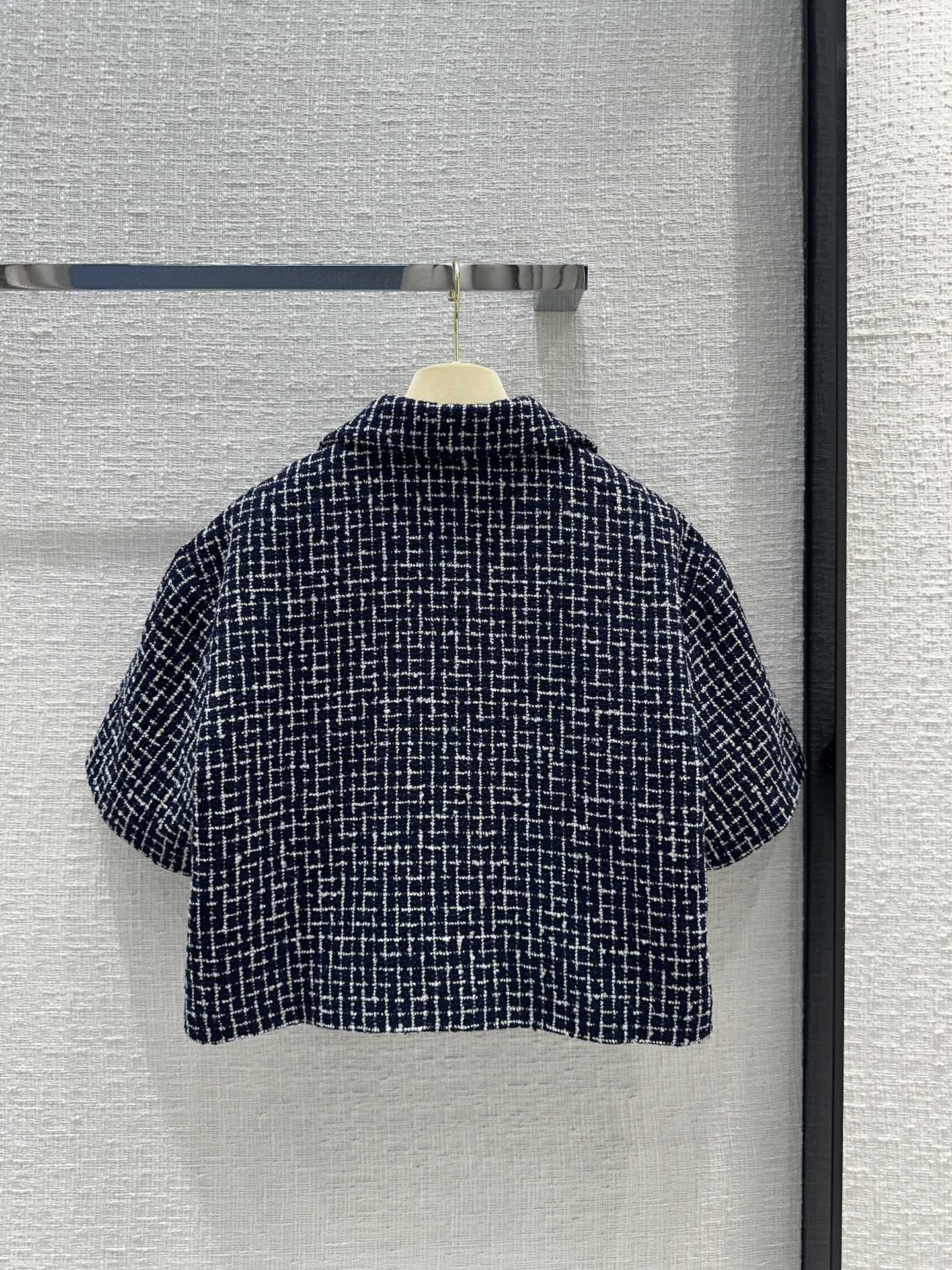 穆M家-2404 24早春專櫃新品藍白細格粗花呢套裝