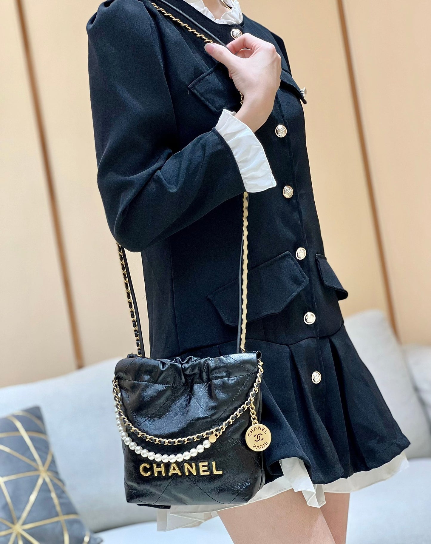 小香家-Chanel 22號手袋 黑色 雙鍊條 珍珠鍊