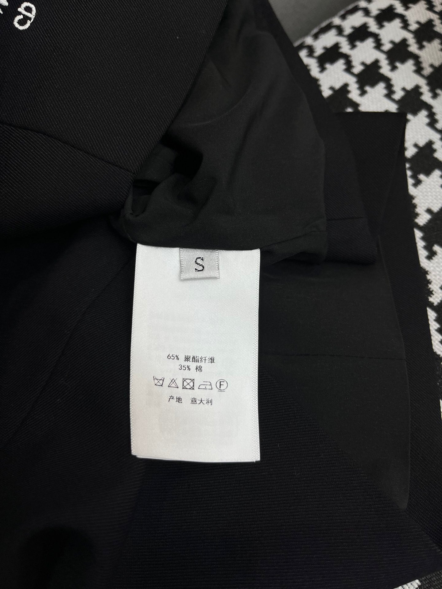 迪D家-2403 24SS夏季新款短袖西裝外套壓褶半身裙套裝 黑色