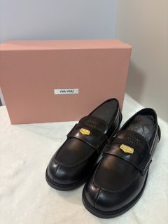 穆M家-金幣樂福鞋37,38碼(平底)