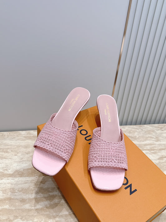 路L家-刺繡蕾絲網面一字帶拖鞋 粉色