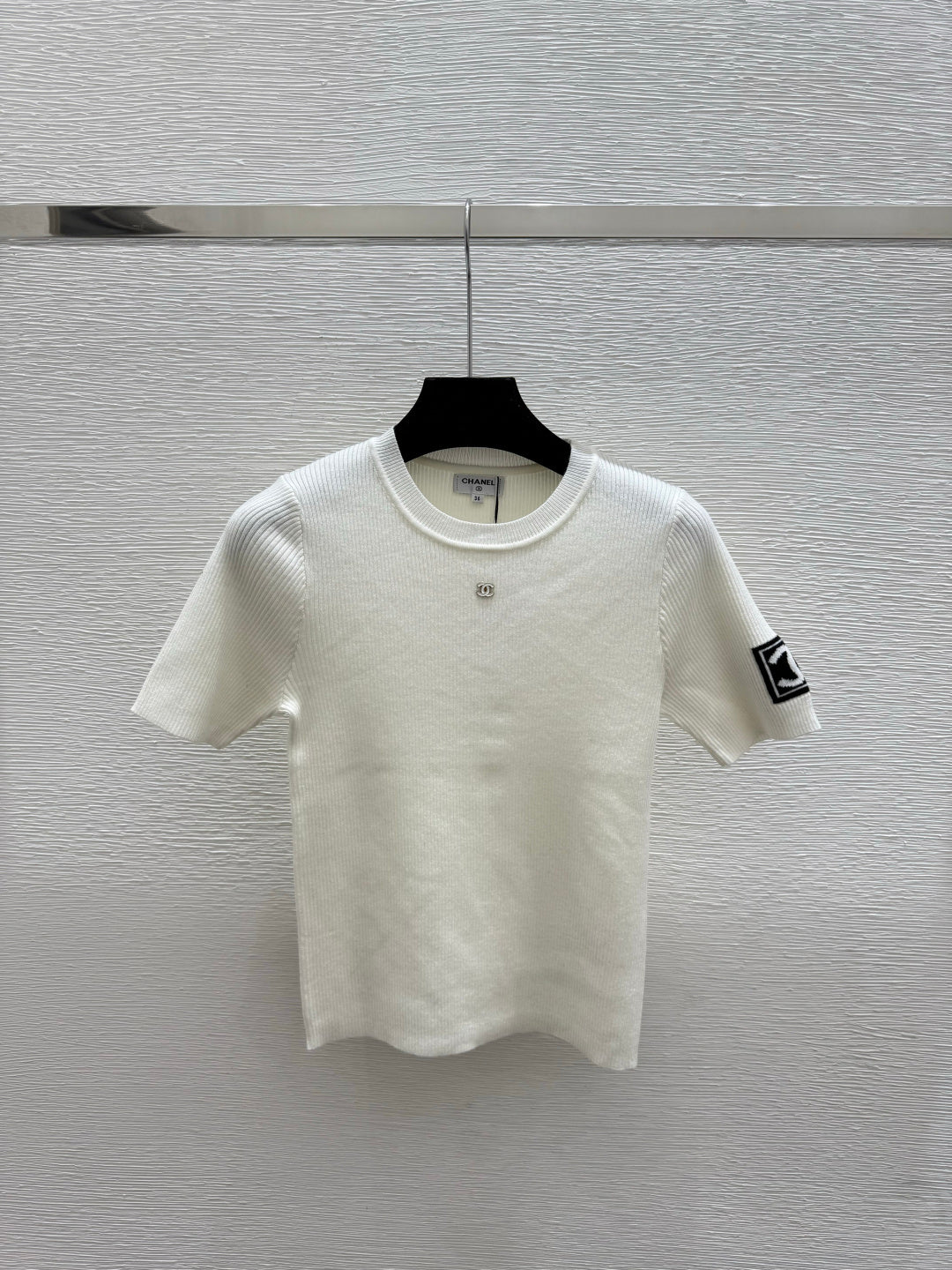 小香家-春夏新款時尚logo氣質針織短袖 白色