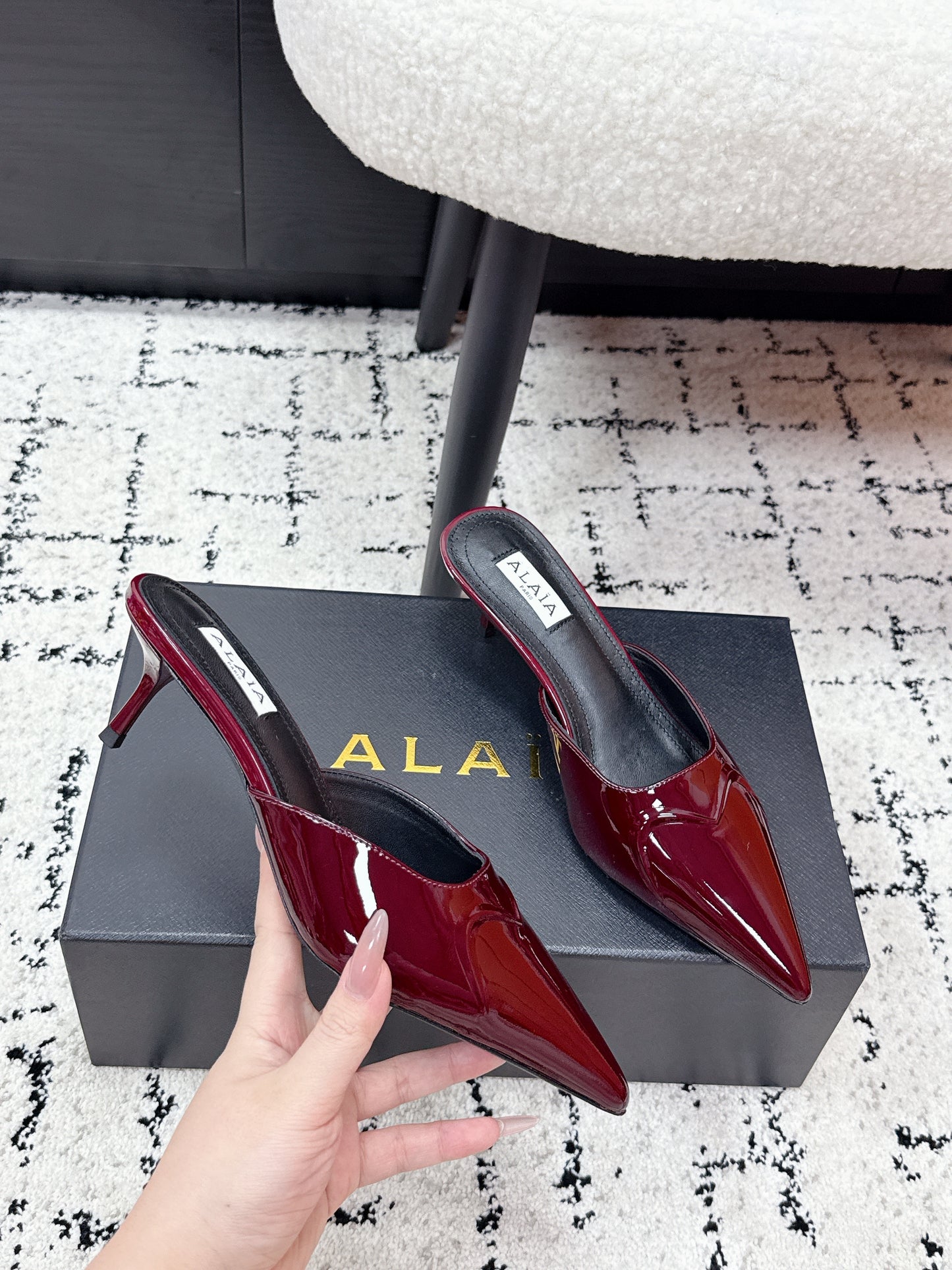 Ala-260707漆皮愛心尖頭高跟半拖 紅色