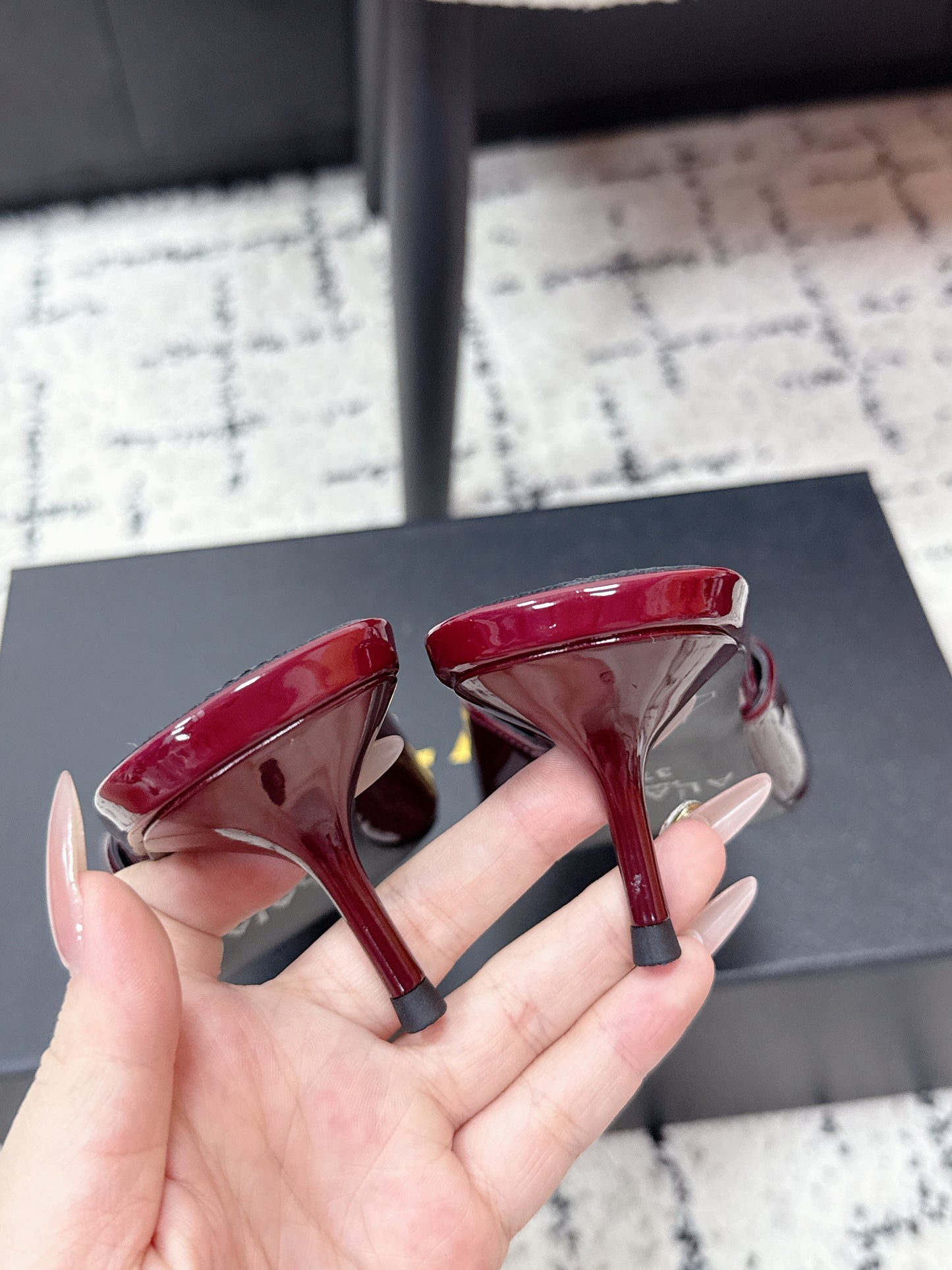 Ala-260707漆皮愛心尖頭高跟半拖 紅色