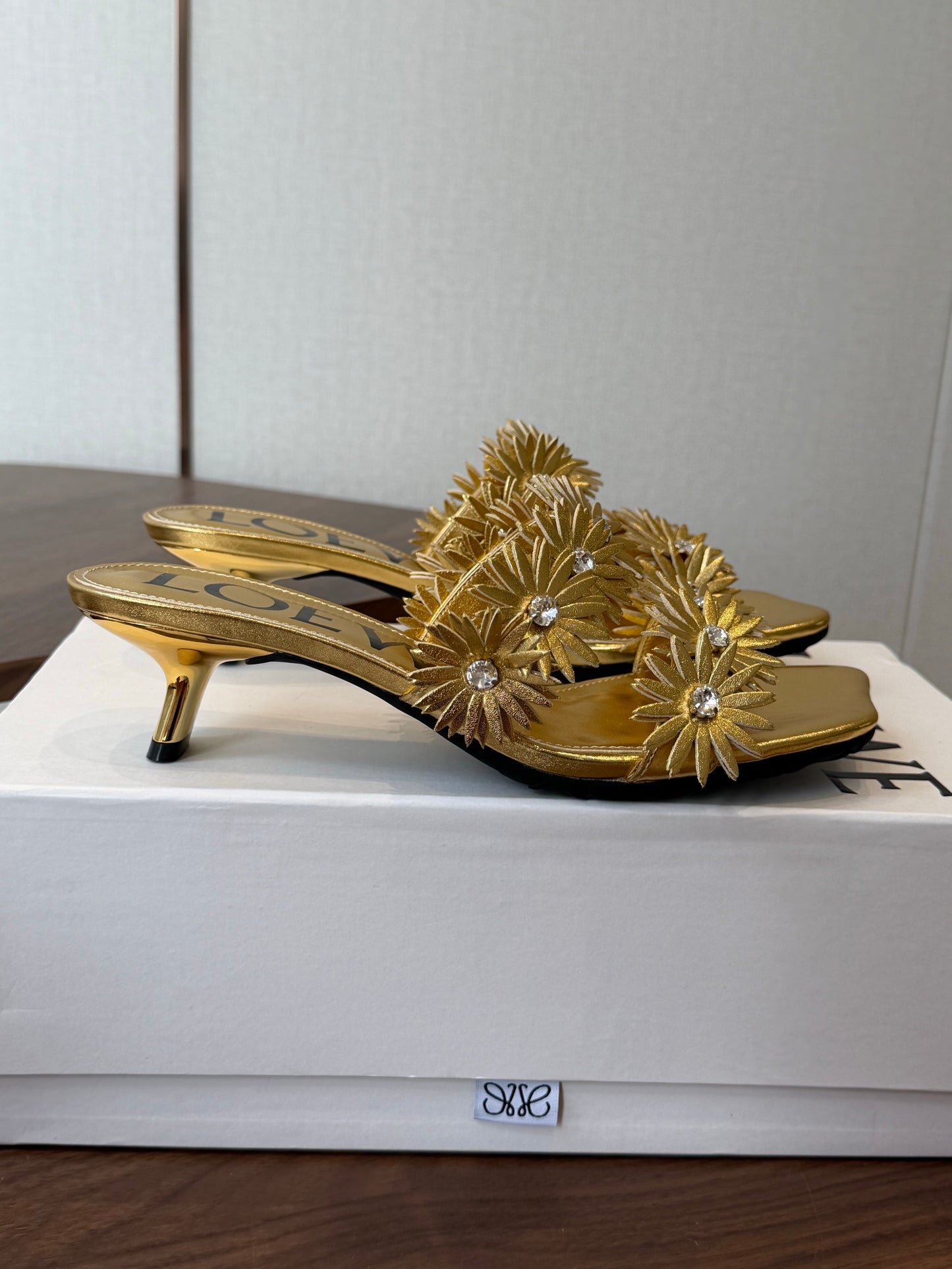 羅L威-260715水鑽透明方頭一字拖鞋 金色