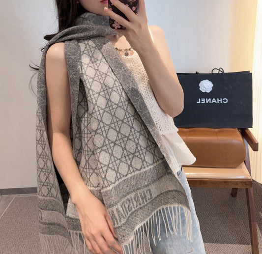 迪D家-菱格銀絲羊絨 50*200cm 雙面提花大披肩