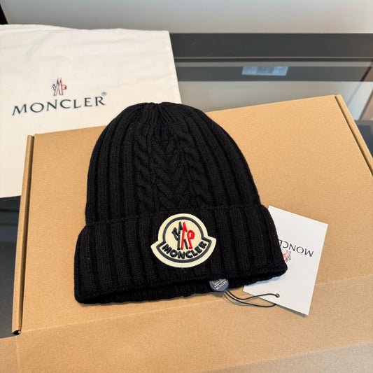 Moncler-新款羊毛線帽-黑色