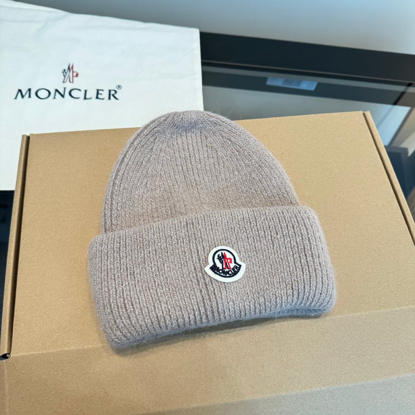 Moncler-新款毛線帽-灰色