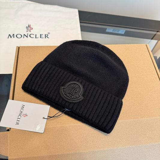 Moncler-新款毛帽-黑色